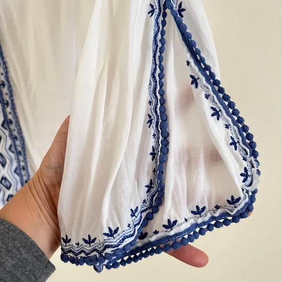 4/$25 WHBM Women Tunic‎ Shirt sz 6 White Blue Embroidery Argyle Fair Isle Casual - Picture 11 of 15